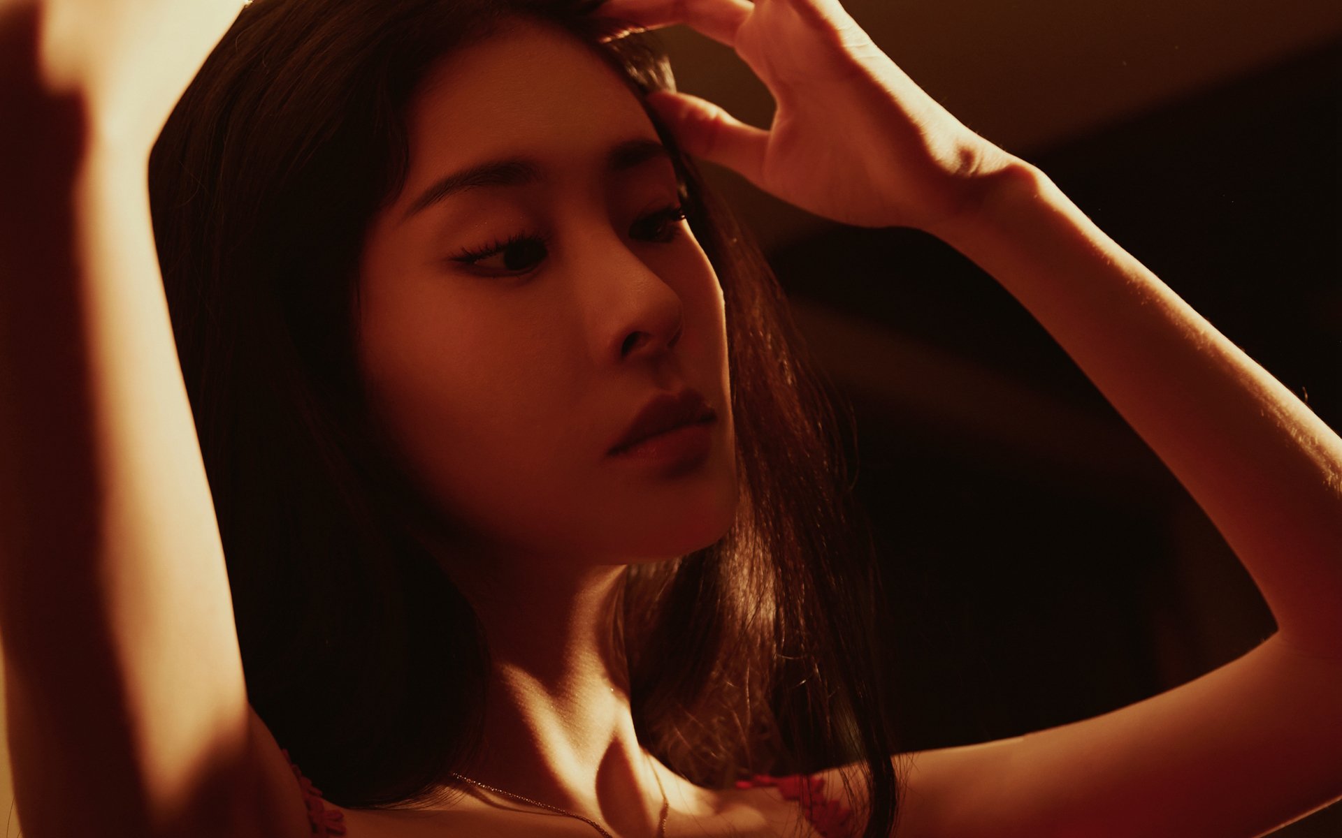 周泓余在女子象棋名人战中表现出色，晋级8强，周泓余学棋经历